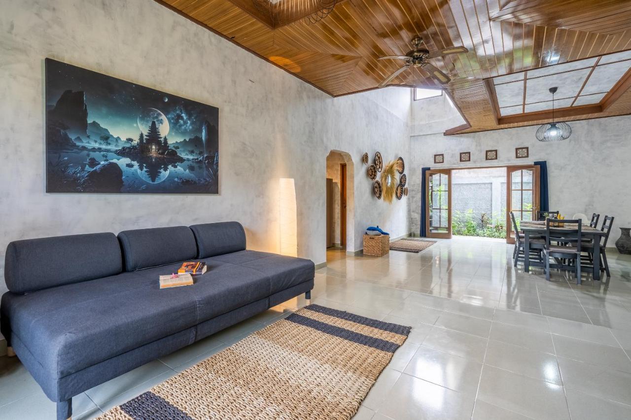 Inari Villa Nusa Dua Нуса-Дуа Экстерьер фото
